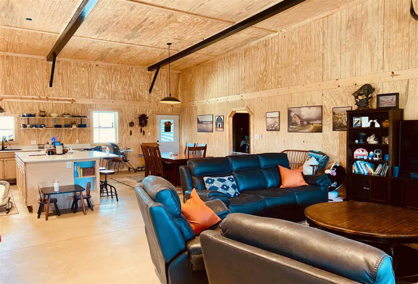 4 Bedrooms Bedrooms, 0 ,2 BathroomsBathrooms,Residential,Single Family,Rose,1,133467