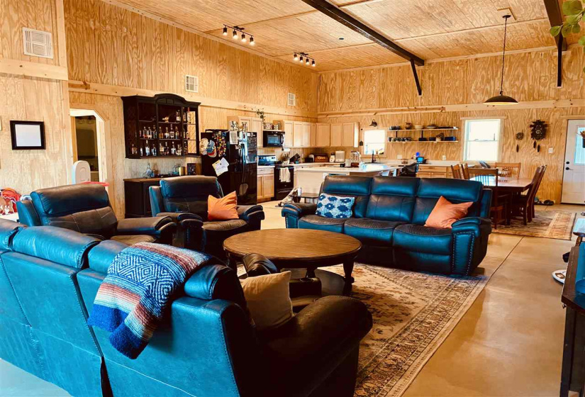 4 Bedrooms Bedrooms, 0 ,2 BathroomsBathrooms,Residential,Single Family,Rose,1,133467