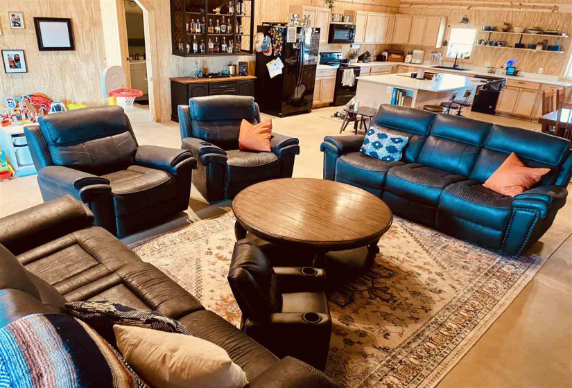 4 Bedrooms Bedrooms, 0 ,2 BathroomsBathrooms,Residential,Single Family,Rose,1,133467