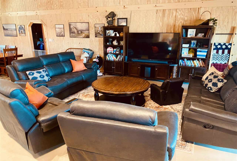 4 Bedrooms Bedrooms, 0 ,2 BathroomsBathrooms,Residential,Single Family,Rose,1,133467