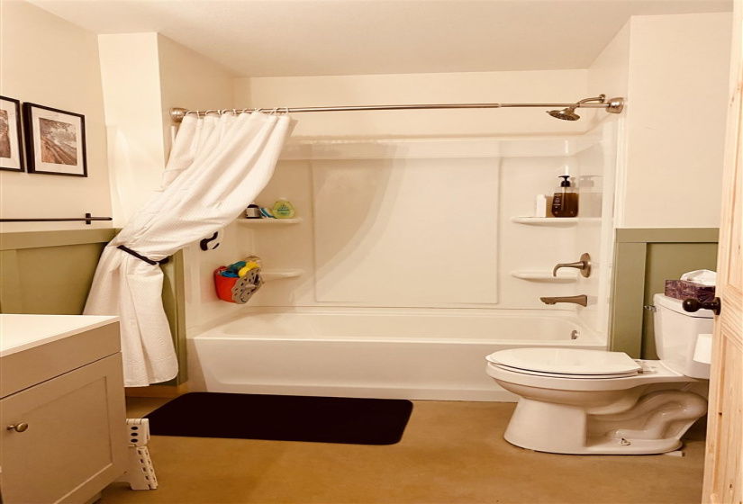 4 Bedrooms Bedrooms, 0 ,2 BathroomsBathrooms,Residential,Single Family,Rose,1,133467