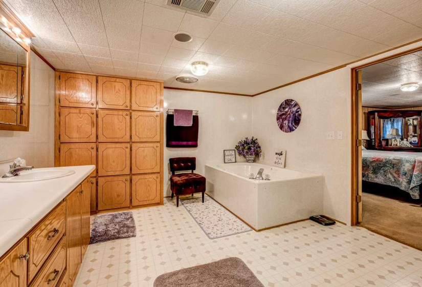 2 Bedrooms Bedrooms, 0 ,2 BathroomsBathrooms,Residential,Single Family,Old John Deere,1,133470