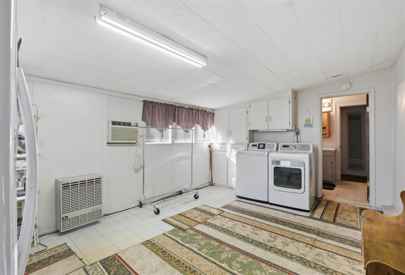 3 Bedrooms Bedrooms, 0 ,1 BathroomBathrooms,Residential,Single Family,Oak,1,133484