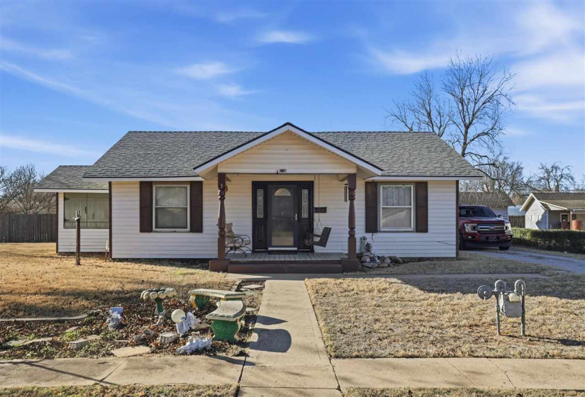 3 Bedrooms Bedrooms, 0 ,1 BathroomBathrooms,Residential,Single Family,Oak,1,133484