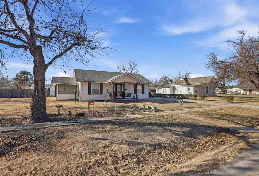 3 Bedrooms Bedrooms, 0 ,1 BathroomBathrooms,Residential,Single Family,Oak,1,133484