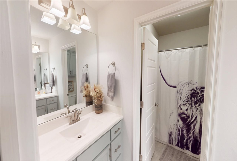 4 Bedrooms Bedrooms, 0 ,2 BathroomsBathrooms,Residential,Single Family,Platinum,1,133489