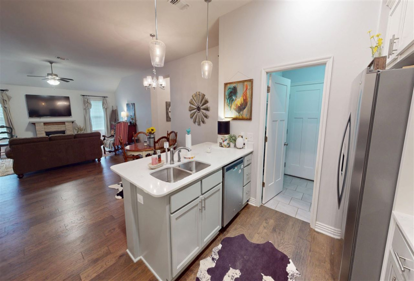 4 Bedrooms Bedrooms, 0 ,2 BathroomsBathrooms,Residential,Single Family,Platinum,1,133489