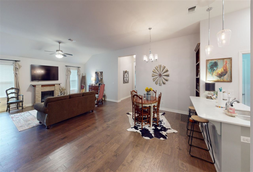 4 Bedrooms Bedrooms, 0 ,2 BathroomsBathrooms,Residential,Single Family,Platinum,1,133489