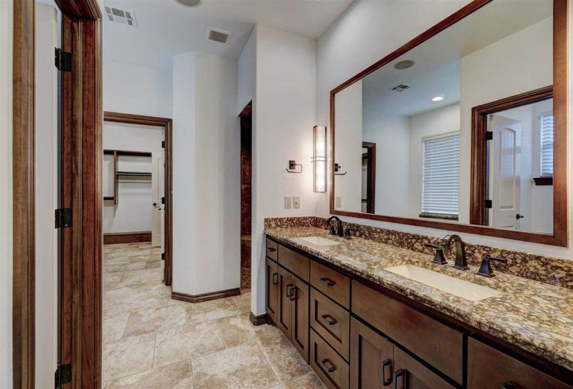 4 Bedrooms Bedrooms, 0 ,3 BathroomsBathrooms,Residential,Single Family,Ashton,1.5,133491