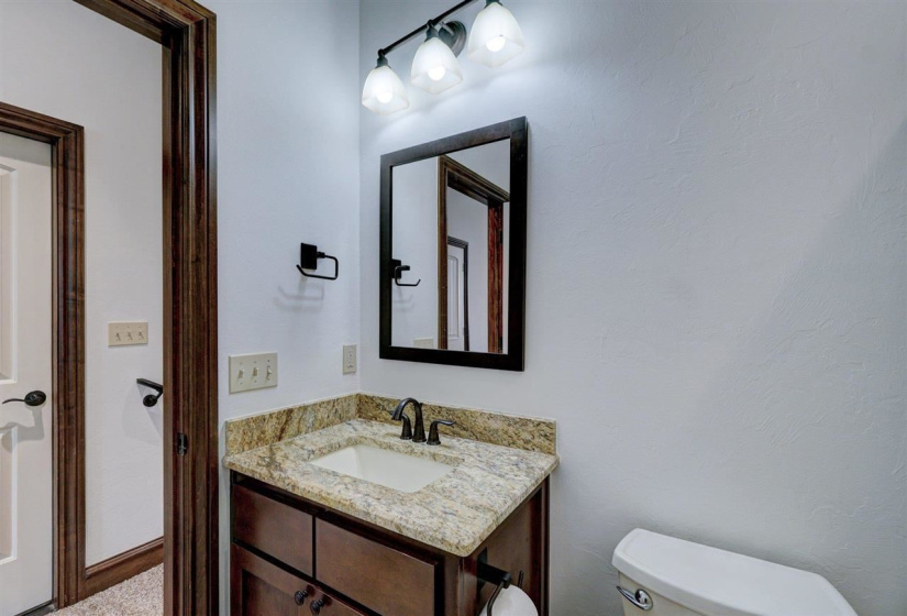 4 Bedrooms Bedrooms, 0 ,3 BathroomsBathrooms,Residential,Single Family,Ashton,1.5,133491