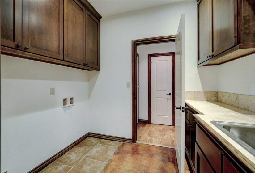 4 Bedrooms Bedrooms, 0 ,3 BathroomsBathrooms,Residential,Single Family,Ashton,1.5,133491