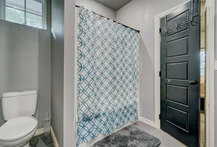 4 Bedrooms Bedrooms, 0 ,4 BathroomsBathrooms,Residential,Single Family,Highway 51,2,133492