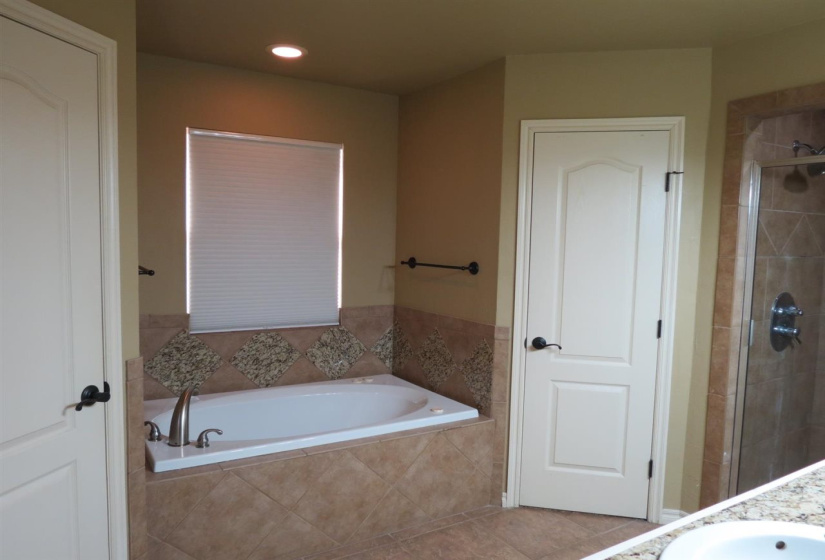 3 Bedrooms Bedrooms, 0 ,2 BathroomsBathrooms,Residential,Single Family,Kody,1,133497