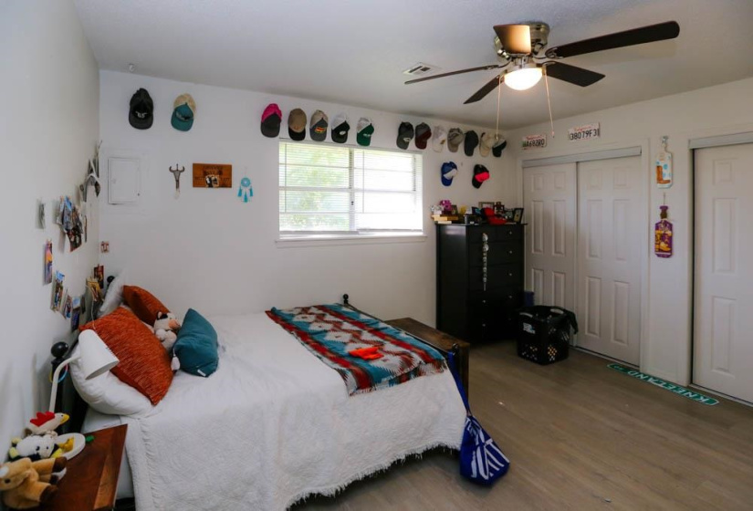 0 , 0 ,1 BathroomBathrooms,Multi-family,Duplex,Hartford,1,133498