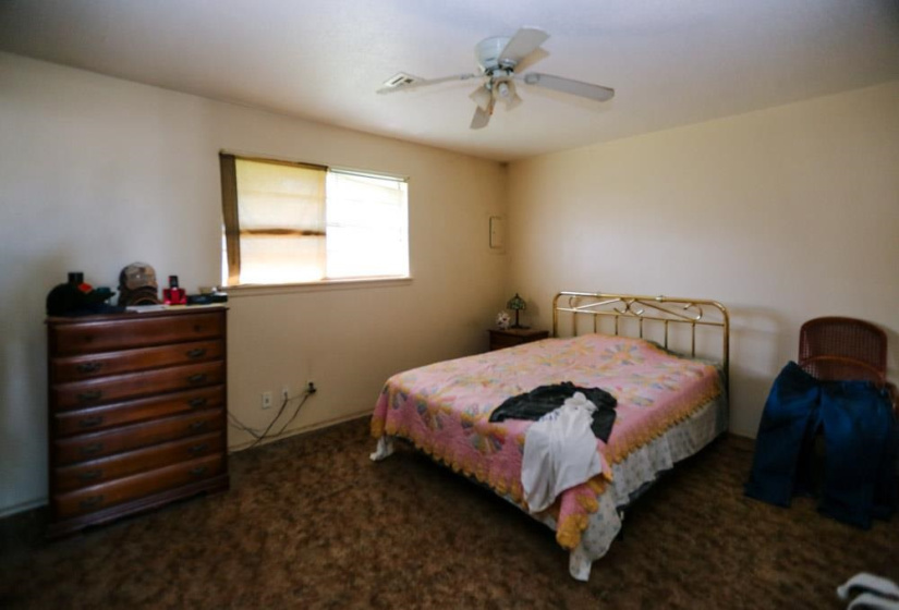 0 , 0 ,1 BathroomBathrooms,Multi-family,Duplex,Hartford,1,133498