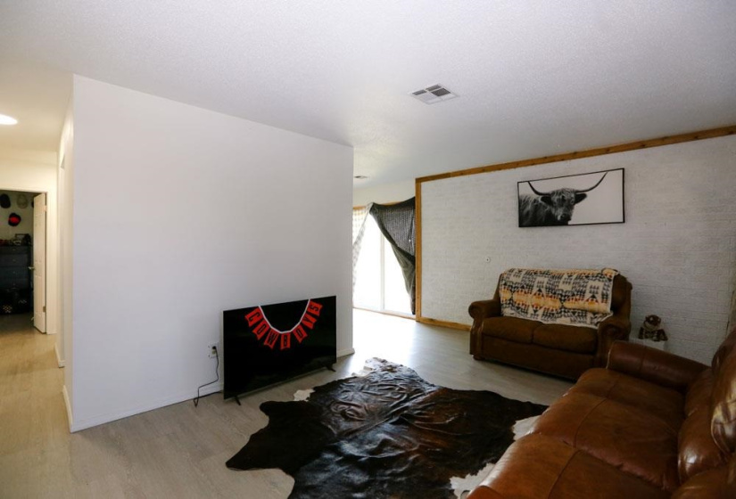 0 , 0 ,1 BathroomBathrooms,Multi-family,Duplex,Hartford,1,133498