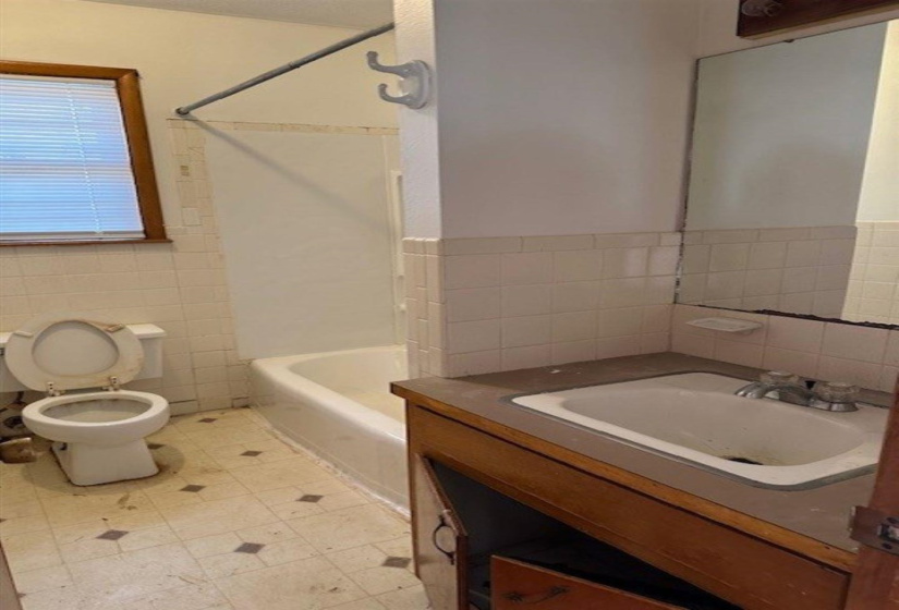 4 Bedrooms Bedrooms, 0 ,1 BathroomBathrooms,Residential,Single Family,Stanley,1,133499