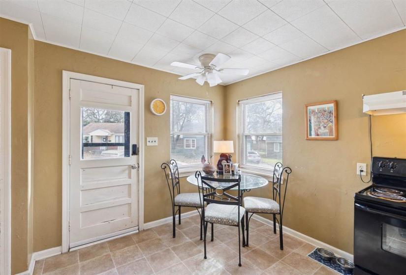 3 Bedrooms Bedrooms, 0 ,2 BathroomsBathrooms,Residential,Single Family,Arrowhead,1.5,133501