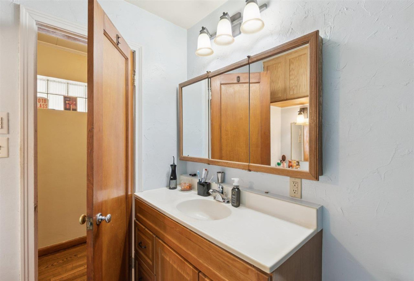 3 Bedrooms Bedrooms, 0 ,2 BathroomsBathrooms,Residential,Single Family,Arrowhead,1.5,133501