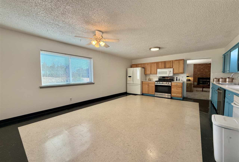 3 Bedrooms Bedrooms, 0 ,2 BathroomsBathrooms,Residential,Single Family,McCord Rd,1,133508