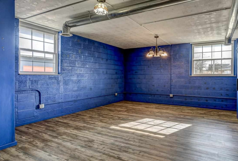 5 Bedrooms Bedrooms, 0 ,2 BathroomsBathrooms,Residential,Single Family,7th,1,133509