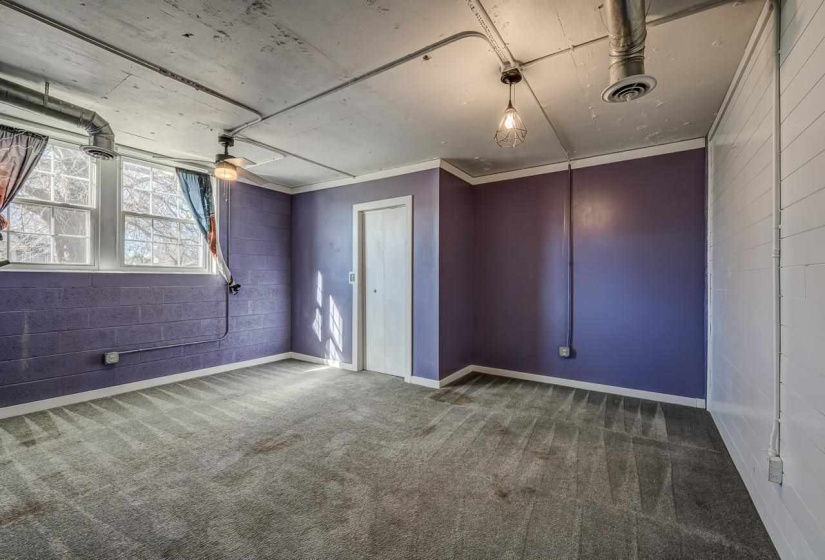 5 Bedrooms Bedrooms, 0 ,2 BathroomsBathrooms,Residential,Single Family,7th,1,133509