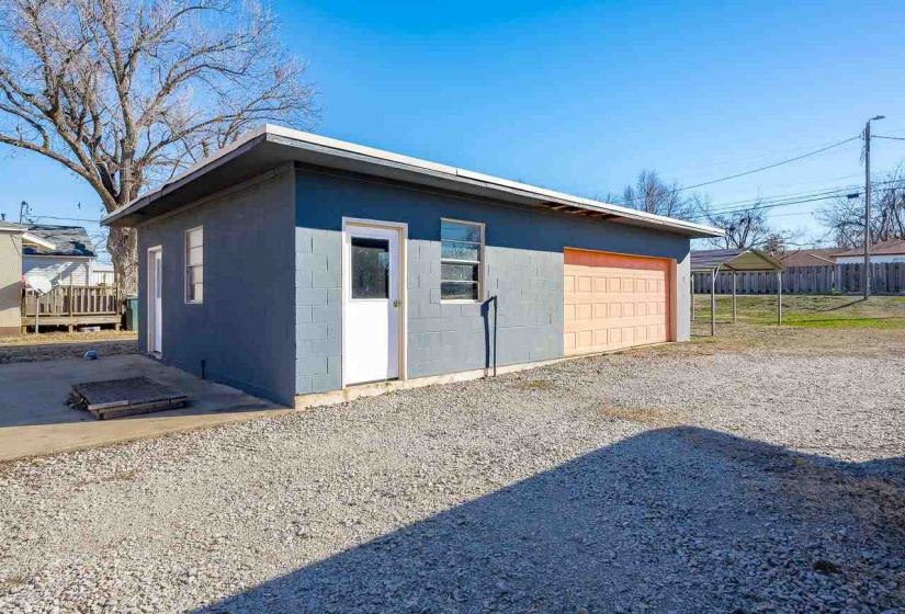 5 Bedrooms Bedrooms, 0 ,2 BathroomsBathrooms,Residential,Single Family,7th,1,133509