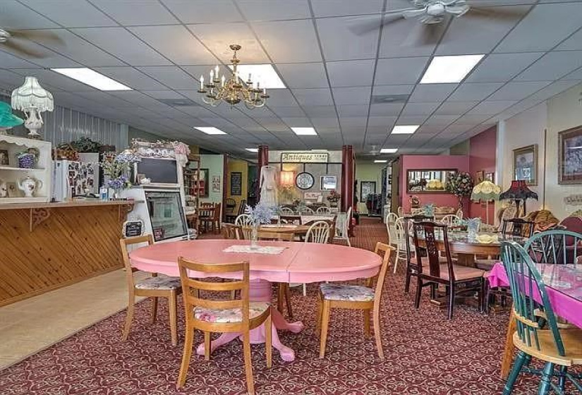 0 ,6 BathroomsBathrooms,Commercial/industrial,Commercial,Broadway,1,133515