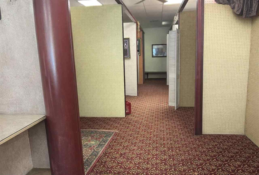 0 ,6 BathroomsBathrooms,Commercial/industrial,Commercial,Broadway,1,133515