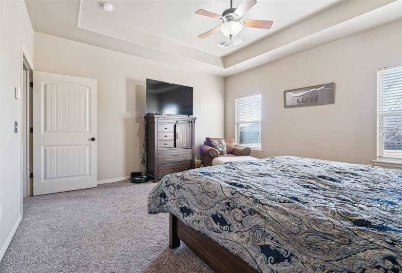 4 Bedrooms Bedrooms, 0 ,2 BathroomsBathrooms,Residential,Single Family,Eagle Summit,1.5,133519