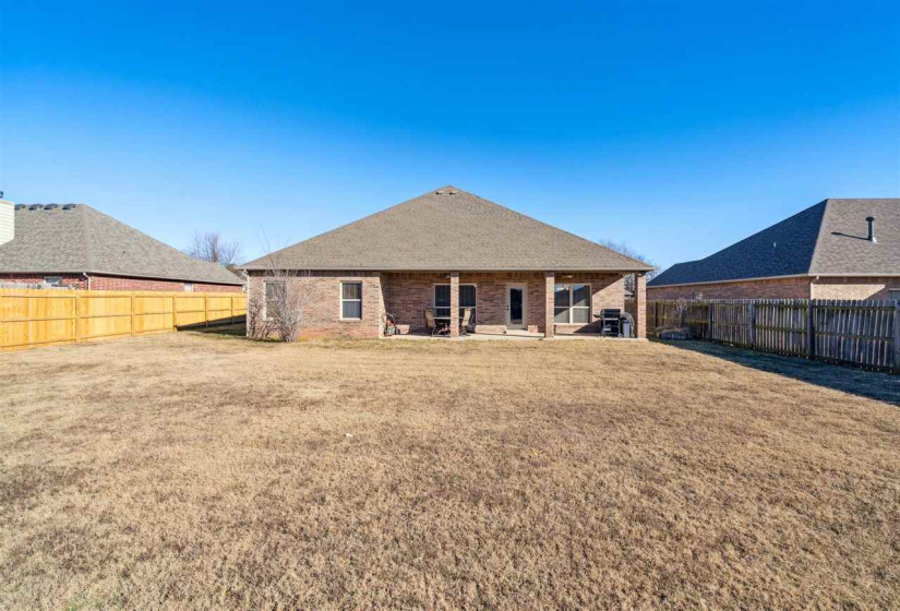 4 Bedrooms Bedrooms, 0 ,2 BathroomsBathrooms,Residential,Single Family,Eagle Summit,1.5,133519