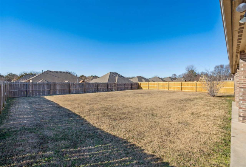 4 Bedrooms Bedrooms, 0 ,2 BathroomsBathrooms,Residential,Single Family,Eagle Summit,1.5,133519