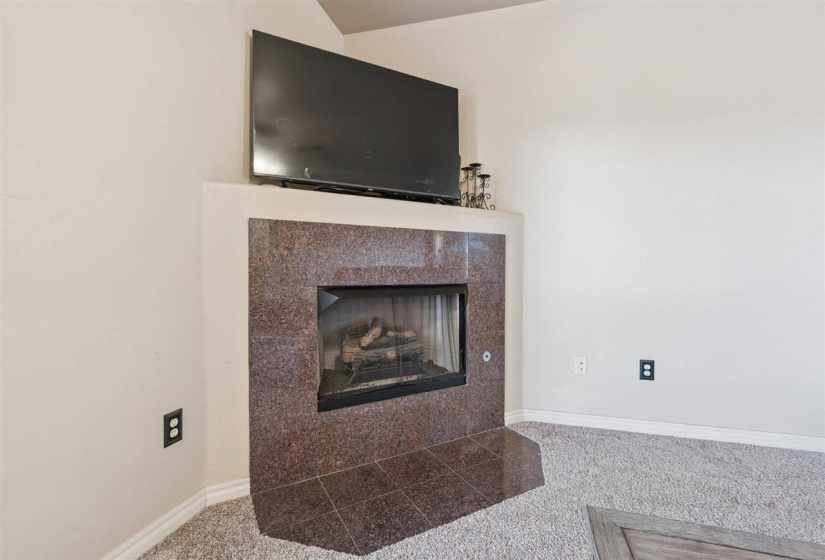 4 Bedrooms Bedrooms, 0 ,2 BathroomsBathrooms,Residential,Single Family,Eagle Summit,1.5,133519