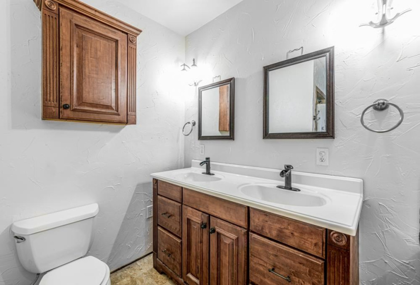 2 Bedrooms Bedrooms, 0 ,2 BathroomsBathrooms,Residential,Single Family,2nd,1,133521