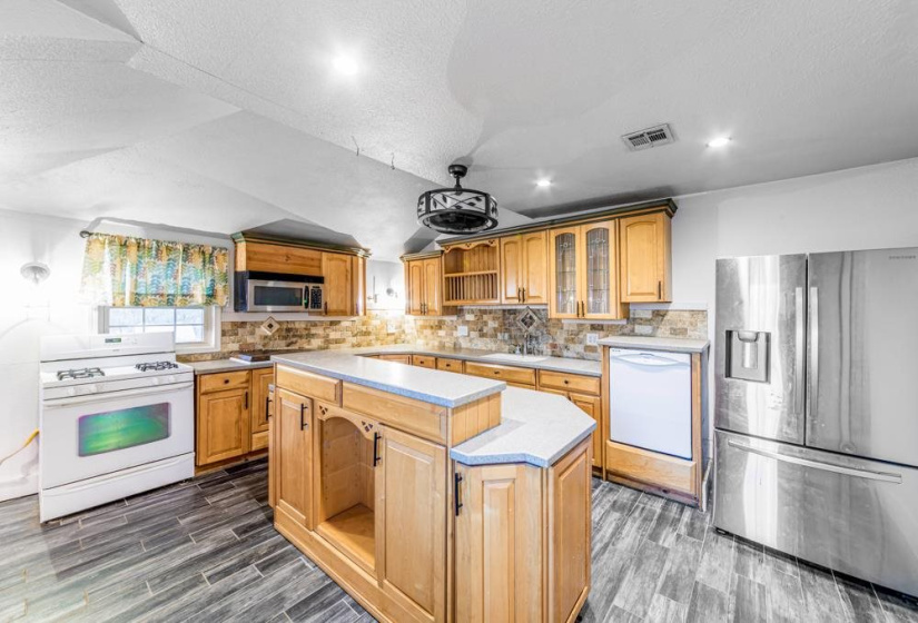 2 Bedrooms Bedrooms, 0 ,2 BathroomsBathrooms,Residential,Single Family,2nd,1,133521