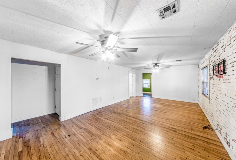 2 Bedrooms Bedrooms, 0 ,2 BathroomsBathrooms,Residential,Single Family,2nd,1,133521