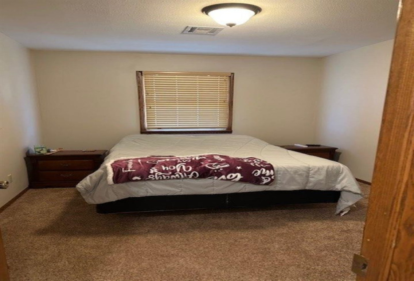 3 Bedrooms Bedrooms, 0 ,2 BathroomsBathrooms,Residential,Single Family,Osborne,1,133522