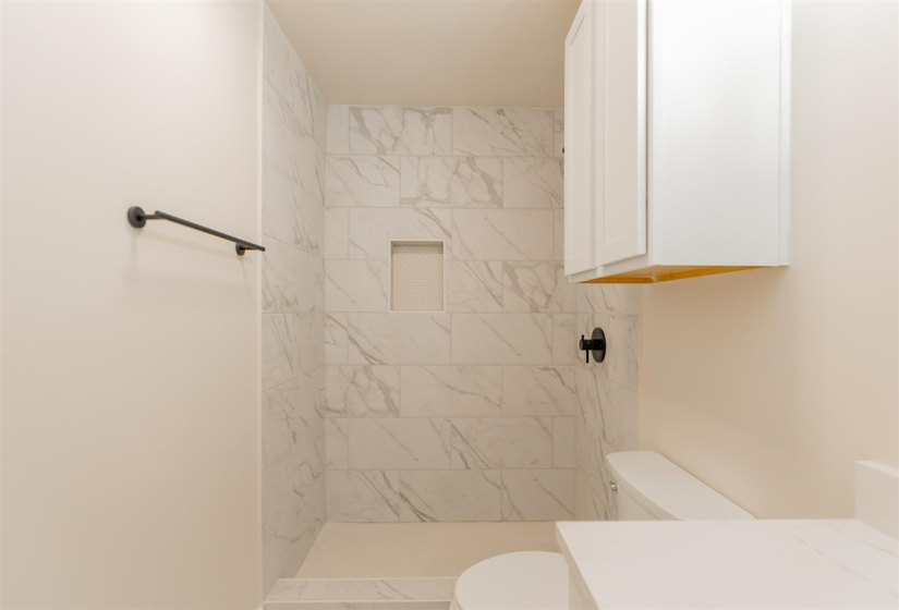 2 Bedrooms Bedrooms, 0 ,1 BathroomBathrooms,Residential,Condominium/townhouse,Highpoint #D,1,133538