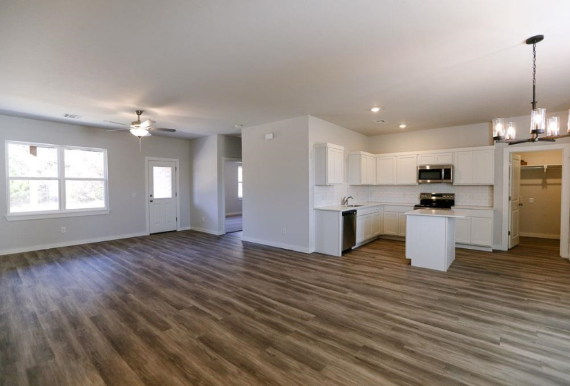 3 Bedrooms Bedrooms, 0 ,2 BathroomsBathrooms,Residential,Single Family,Wrangler Pass,1,133544