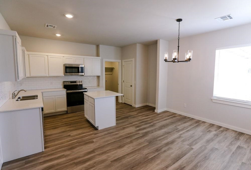 3 Bedrooms Bedrooms, 0 ,2 BathroomsBathrooms,Residential,Single Family,Wrangler Pass,1,133544