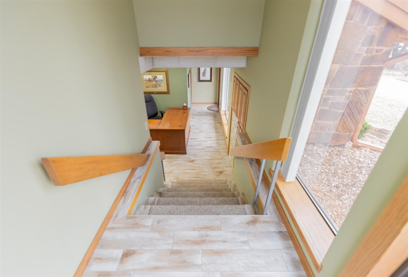 0 , 0 ,3 BathroomsBathrooms,Commercial/industrial,Commercial,Hall of Fame,1,133550