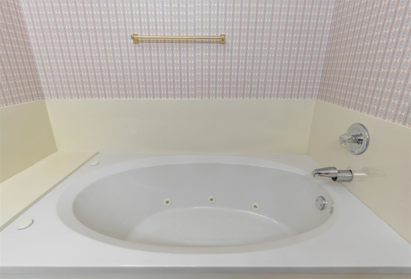 4 Bedrooms Bedrooms, 0 ,2 BathroomsBathrooms,Residential,Single Family,Brandon,1,133222