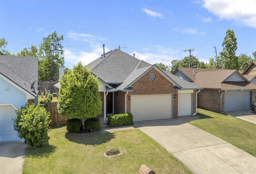 4 Bedrooms Bedrooms, 0 ,2 BathroomsBathrooms,Residential,Single Family,Brandon,1,133222