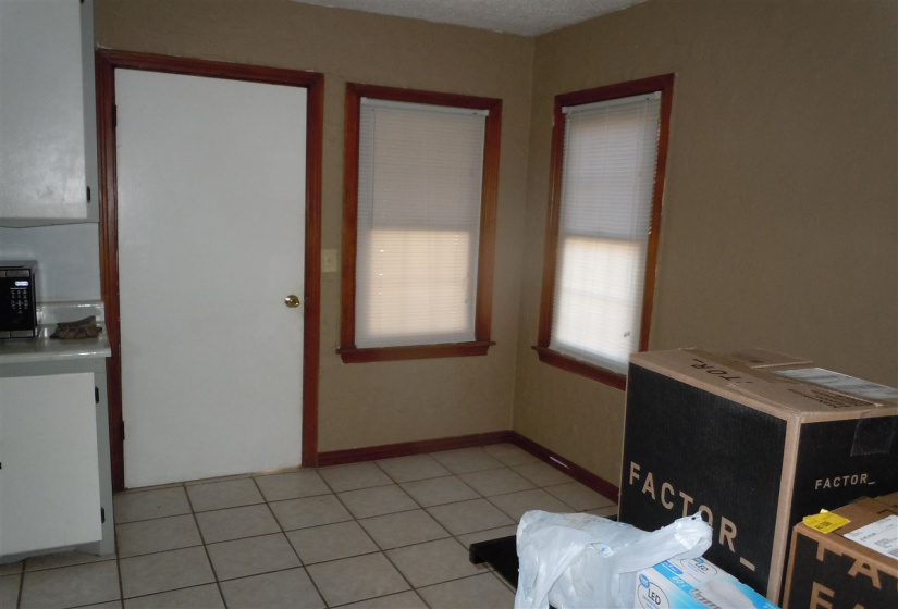 3 Bedrooms Bedrooms, 0 ,1 BathroomBathrooms,Residential,Single Family,Knoblock,1,133551