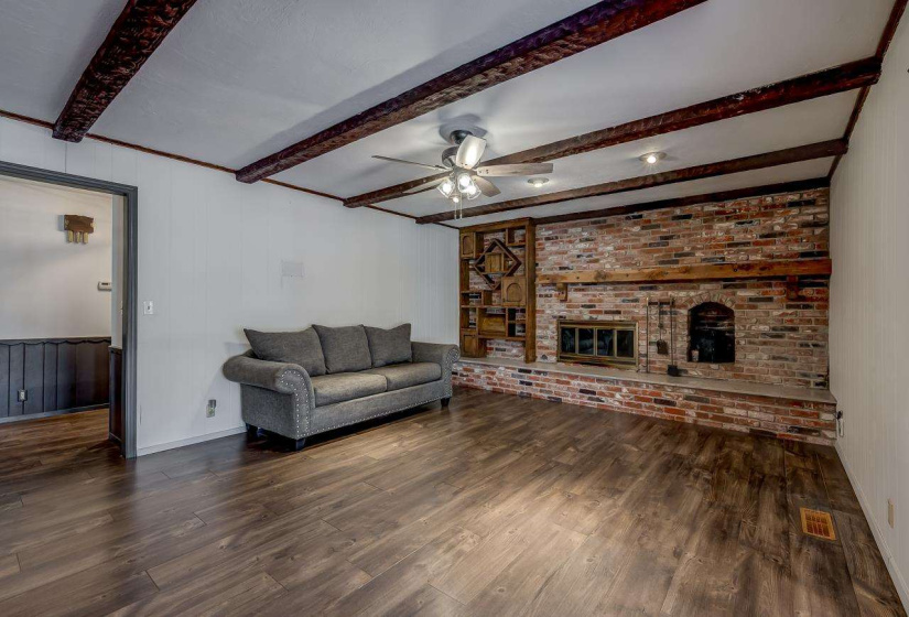 3 Bedrooms Bedrooms, 0 ,3 BathroomsBathrooms,Residential,Single Family,Wakefield,2,133557