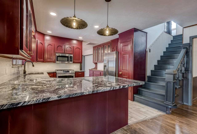 3 Bedrooms Bedrooms, 0 ,3 BathroomsBathrooms,Residential,Single Family,Wakefield,2,133557