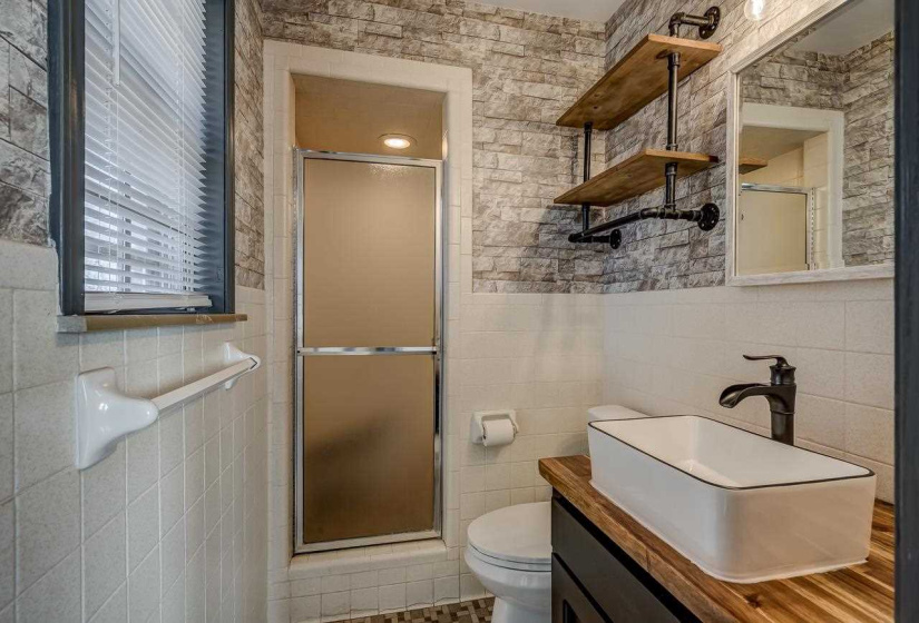 3 Bedrooms Bedrooms, 0 ,3 BathroomsBathrooms,Residential,Single Family,Wakefield,2,133557