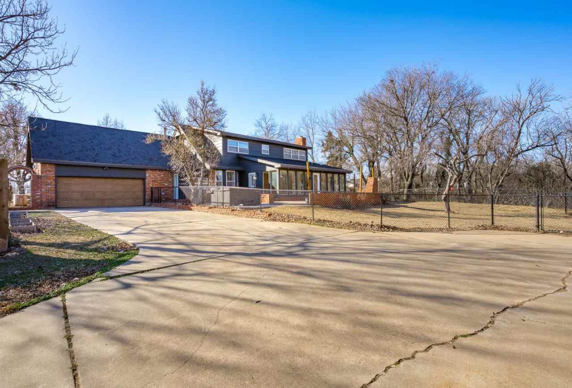 3 Bedrooms Bedrooms, 0 ,3 BathroomsBathrooms,Residential,Single Family,Wakefield,2,133557