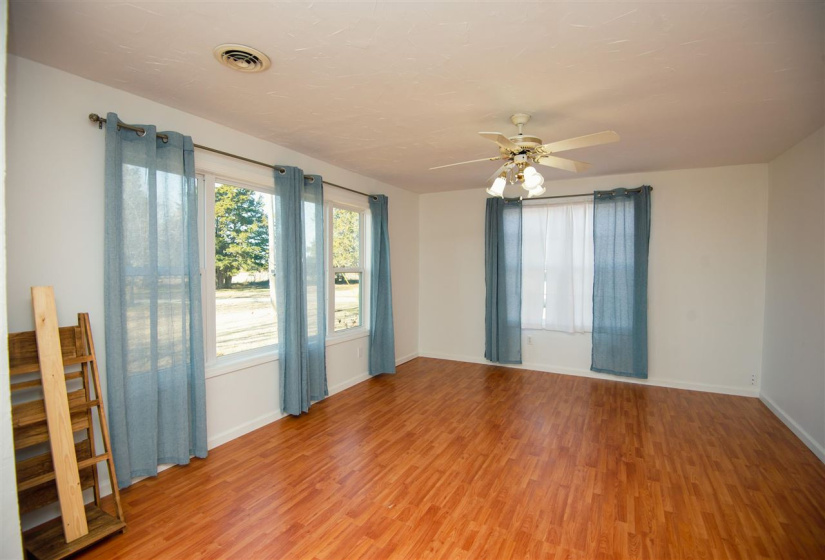 3 Bedrooms Bedrooms, 0 ,2 BathroomsBathrooms,Residential,Single Family,68th,1,133559