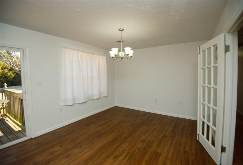 3 Bedrooms Bedrooms, 0 ,2 BathroomsBathrooms,Residential,Single Family,68th,1,133559